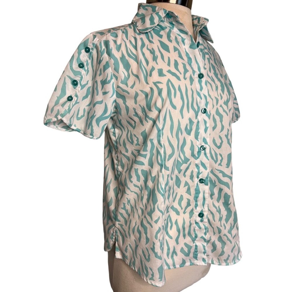 American Sweetheart by Adrian Delafield Blouse M Short sleeve button up animal p - Picture 10 of 14